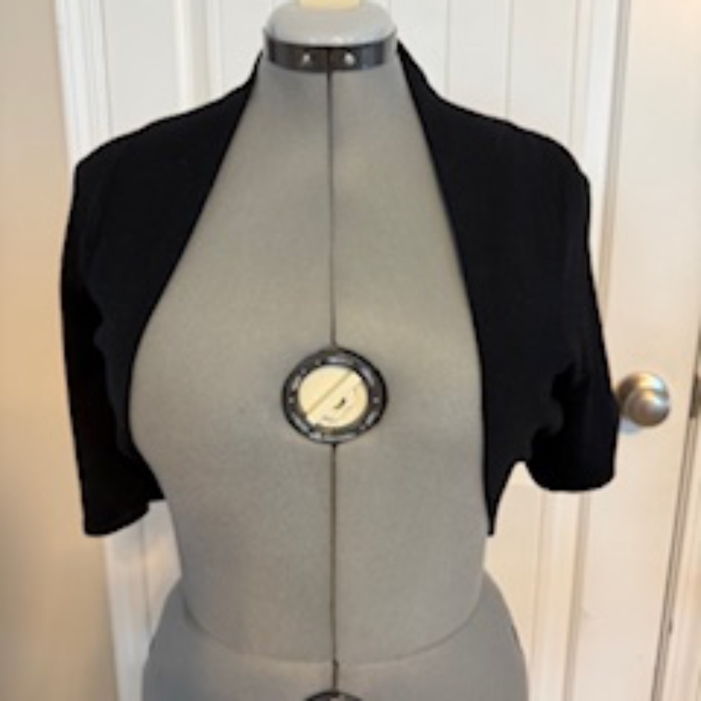 White House Black Market Black Knit Shrug – Size M